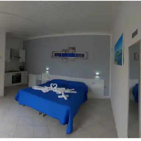 Briciola'S Rooms ポルト・チェザーレオ エクステリア 写真